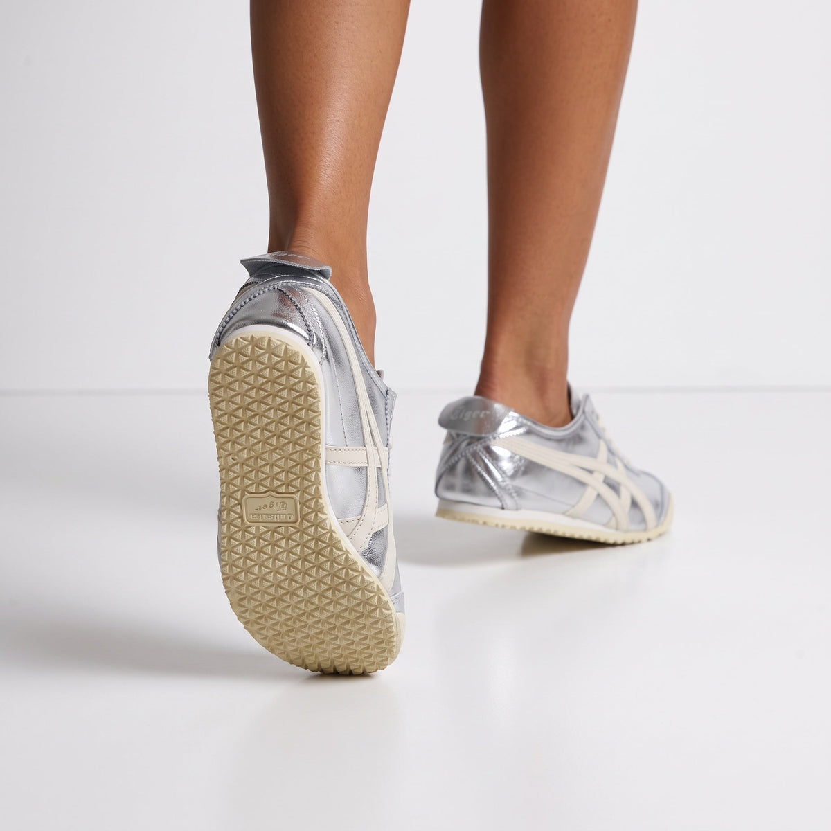 Onitsuka Tiger Mexico 66 Retro β Silver