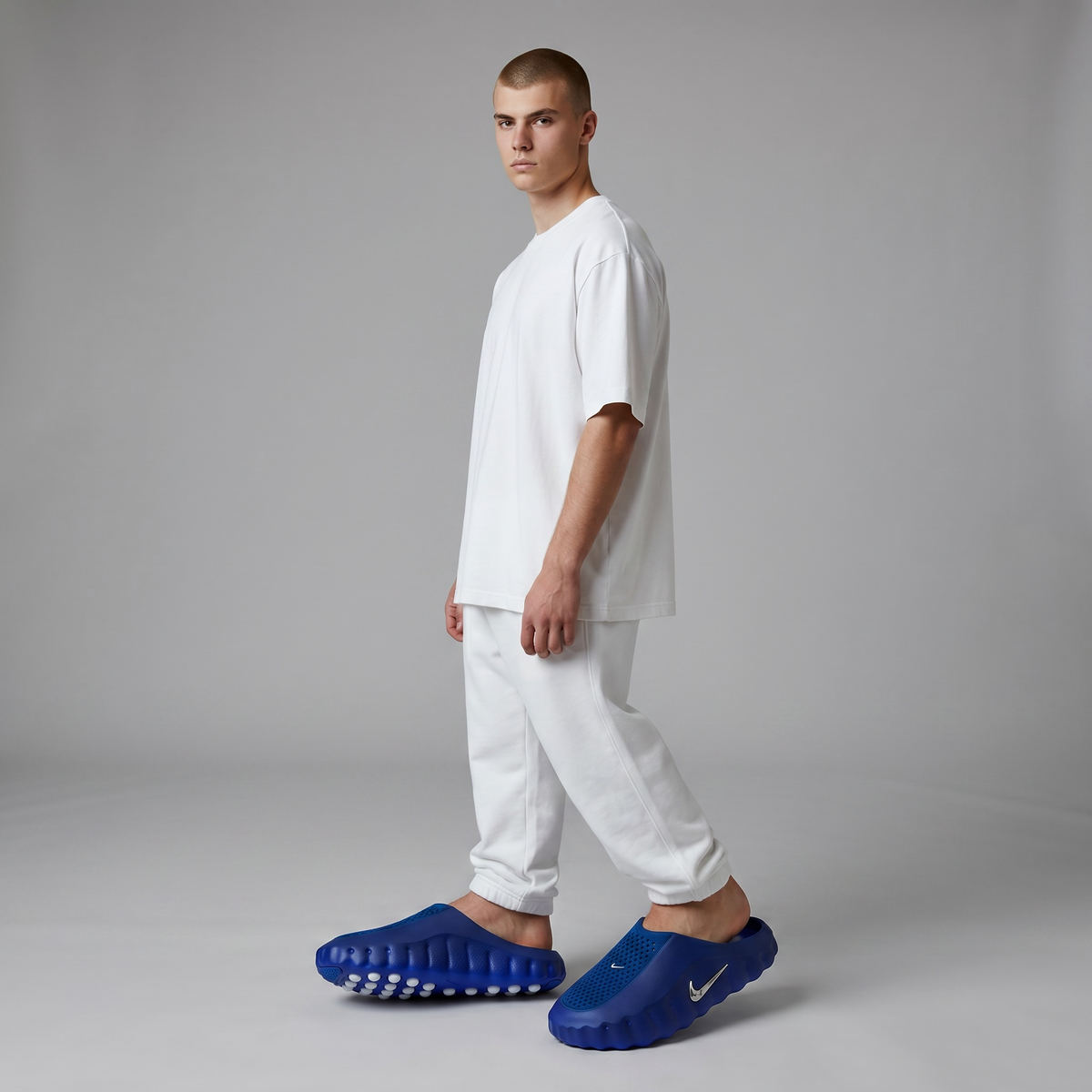 π Nike MIND Recovery Clogs β Royal Blue