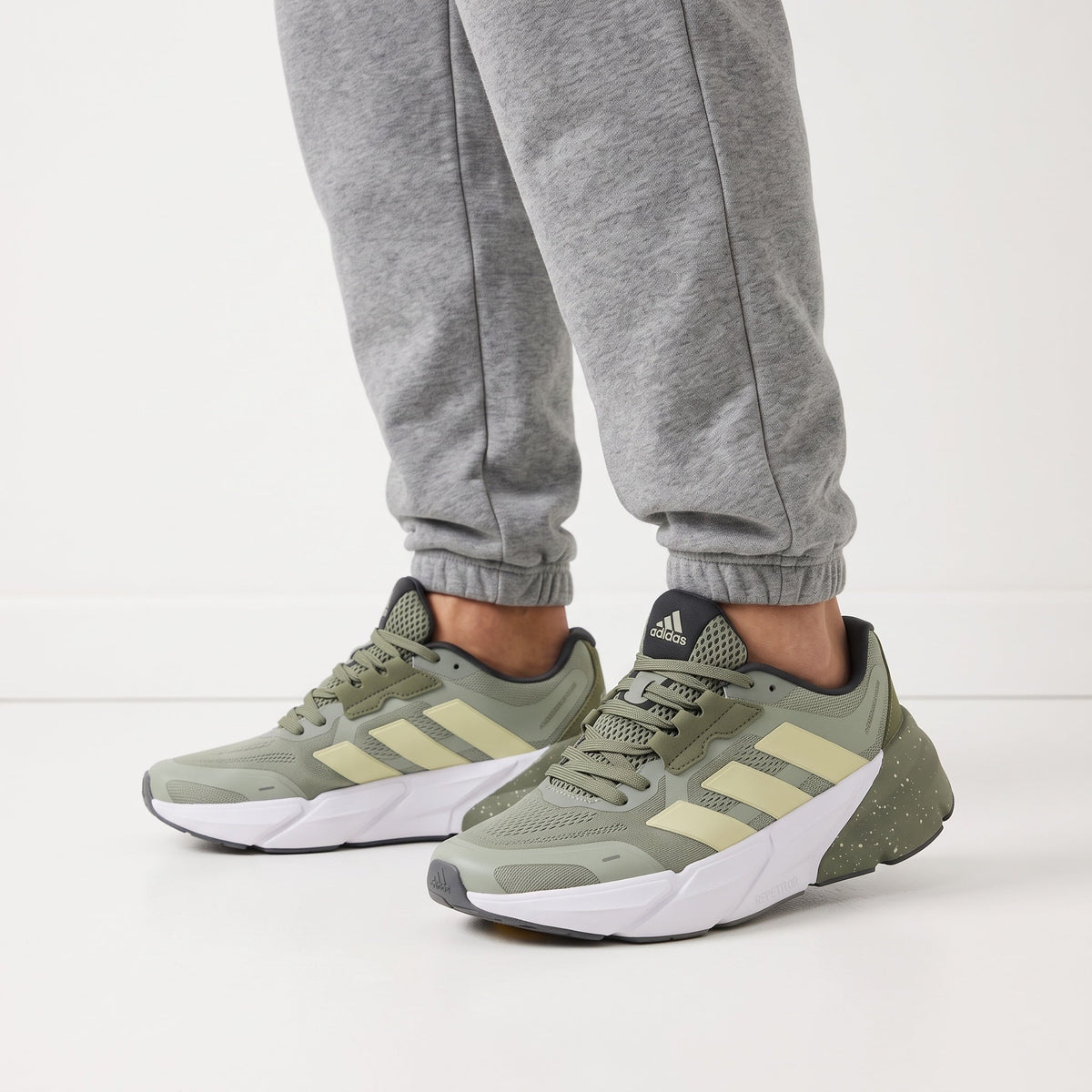 Adidas Chunky Retro Runner β Olive Green