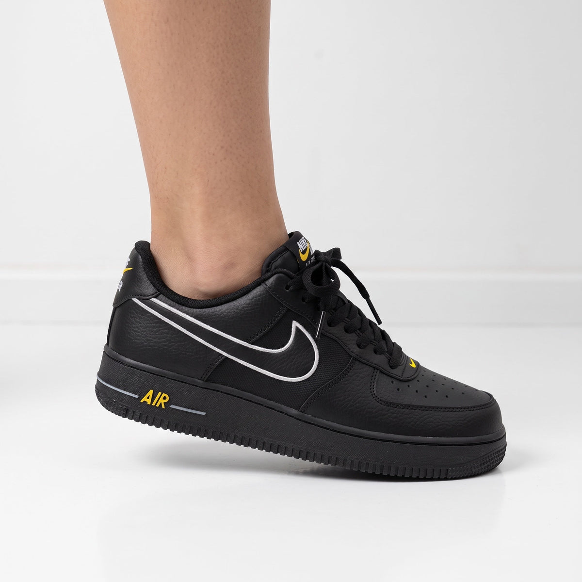 Nike Air Force 1 β Black & Yellow
