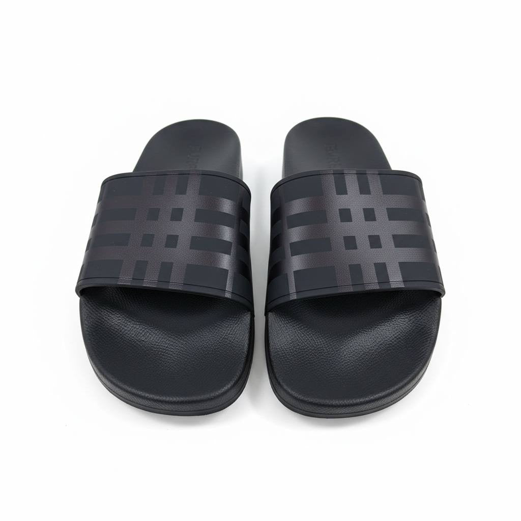 Burberry Check Slides β Black Edition π€β¨