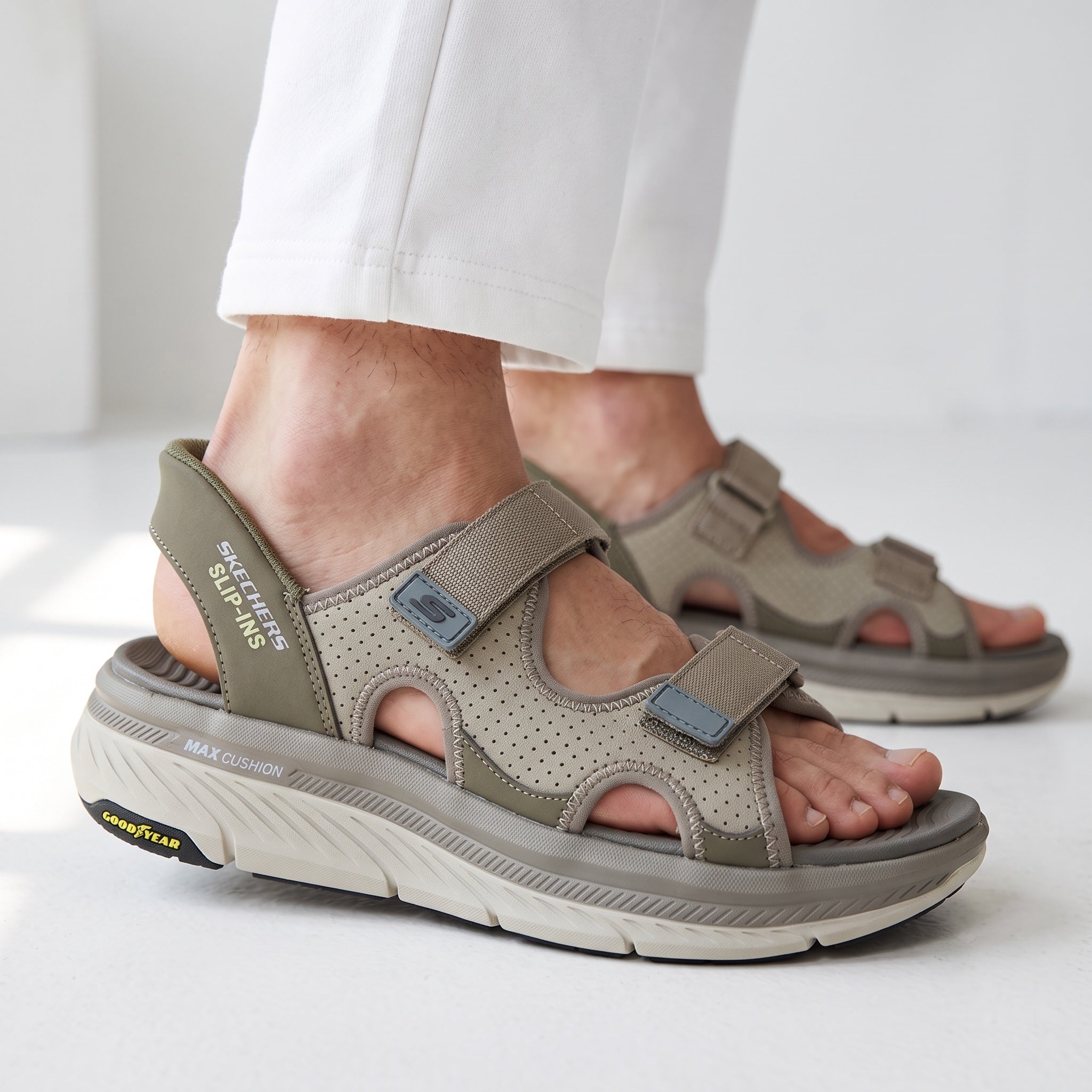 Skechers Max Cushioning – Taupe Sport Sandals 🩴