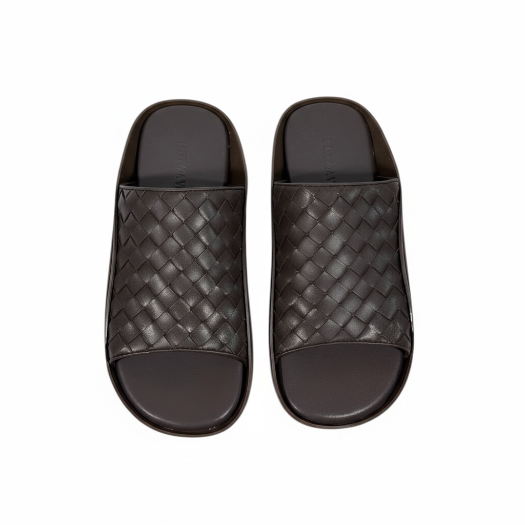 Bottega Veneta Intrecciato Slide Sandals β Brown Edition π€β¨
