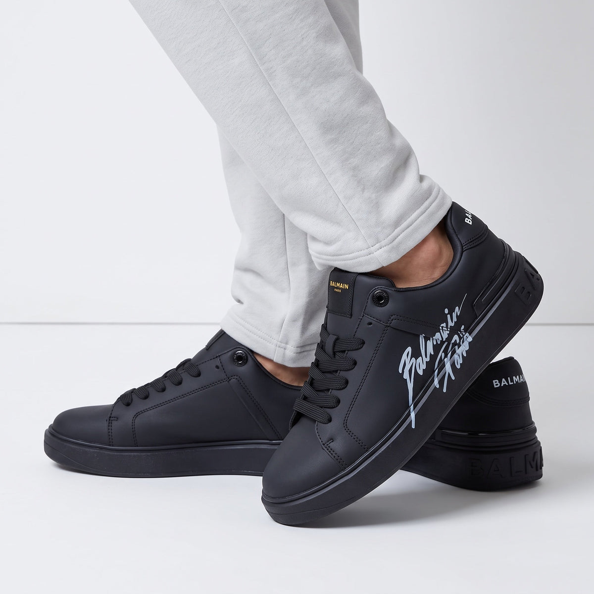 Balmain Low-Top Sneakers β Black