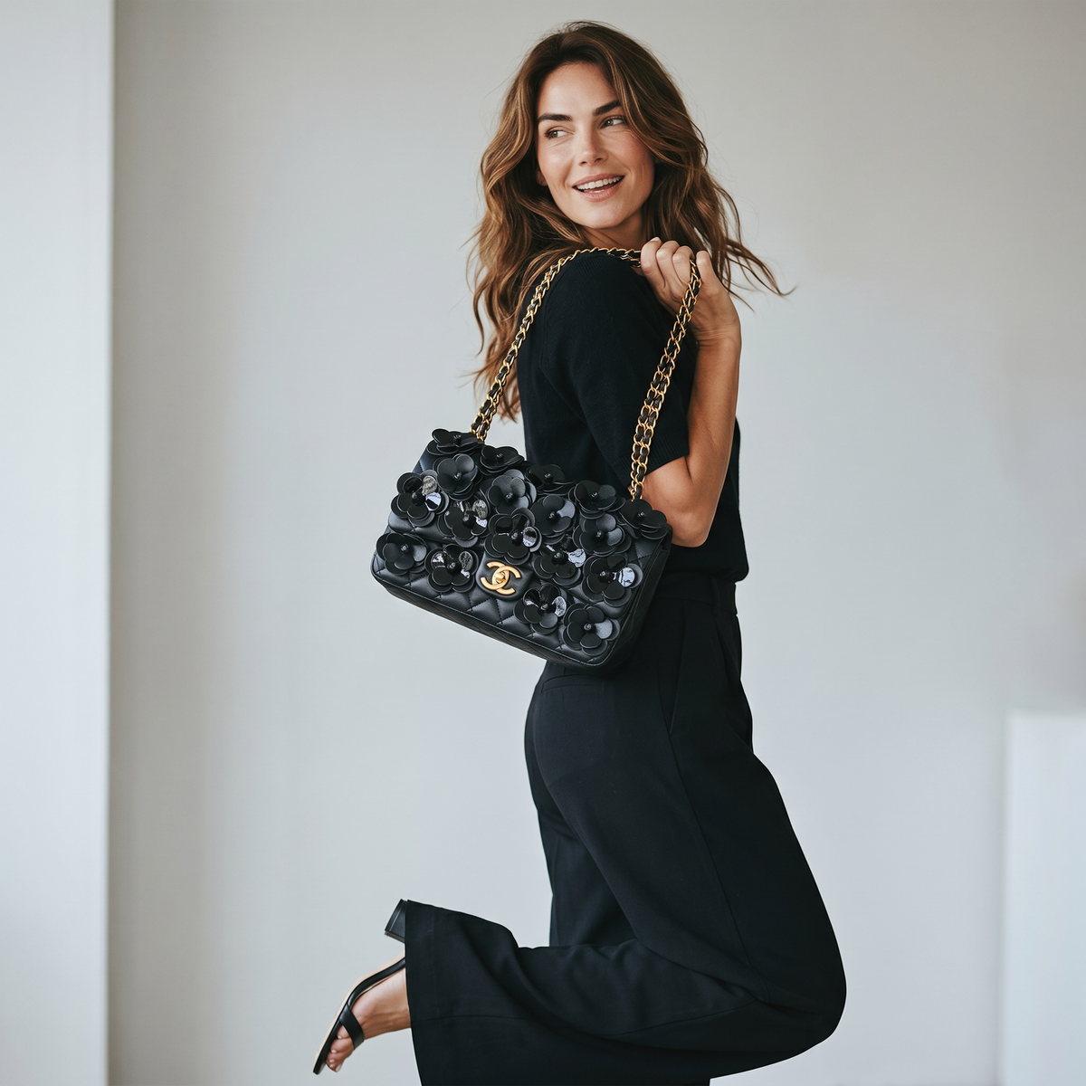 Chanel Black Camellia Statement Bag π€β¨