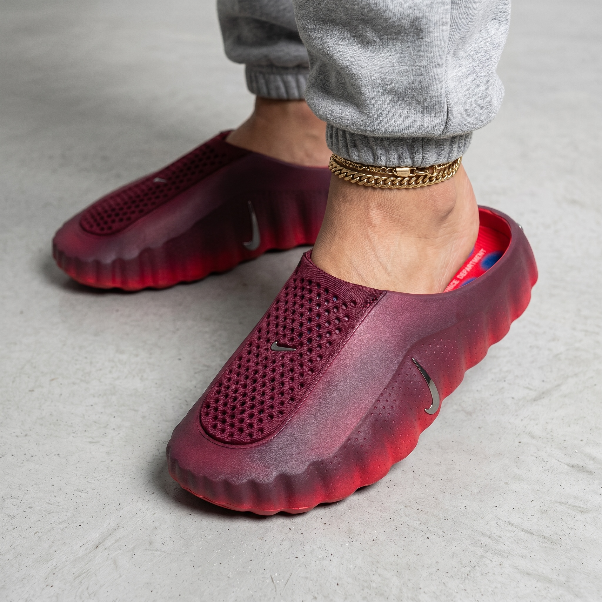 π Nike MIND Recovery Clogs β Deep Burgundy