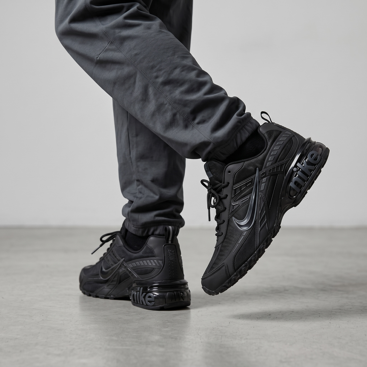 β‘π€ Nike Air Max Plus TN Blackout Premium Running Sneakers β Luxury Streetwear Air Cushion Shoes ππ₯
