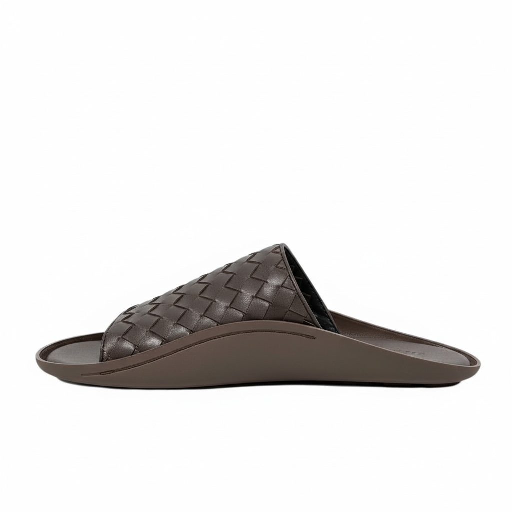 Bottega Veneta Intrecciato Slide Sandals β Brown Edition π€β¨