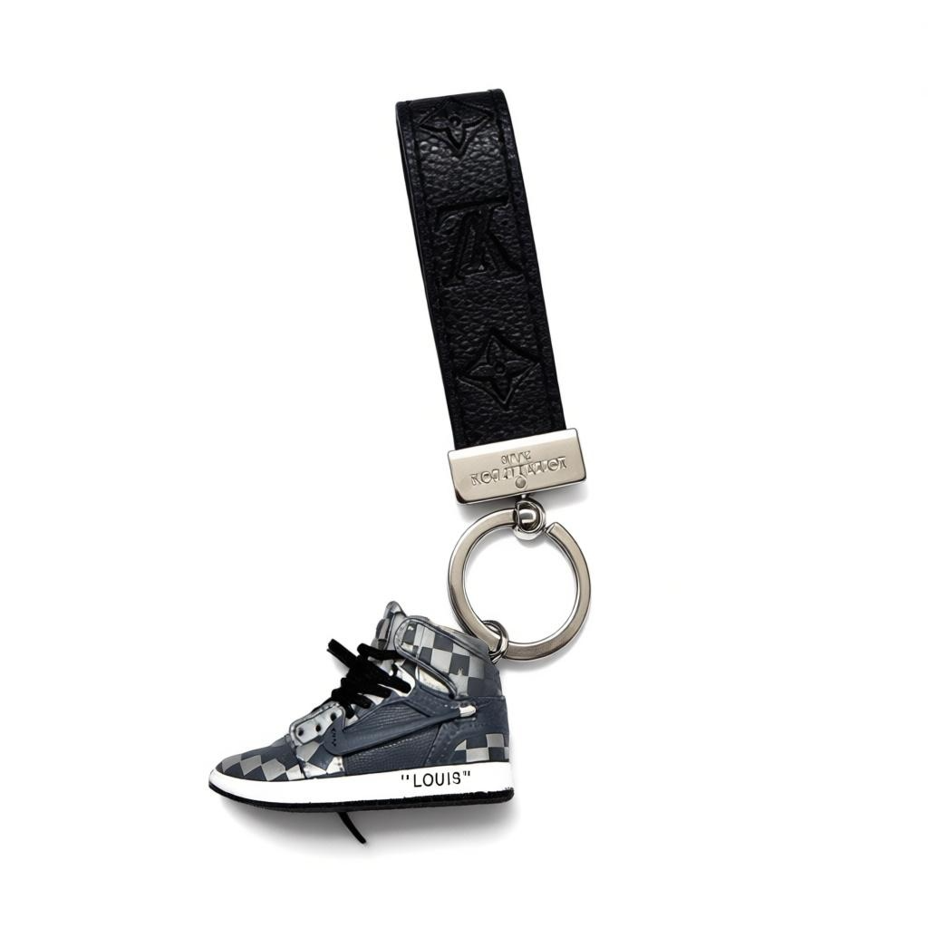 Louis Vuitton Sneaker Keychain πππ€