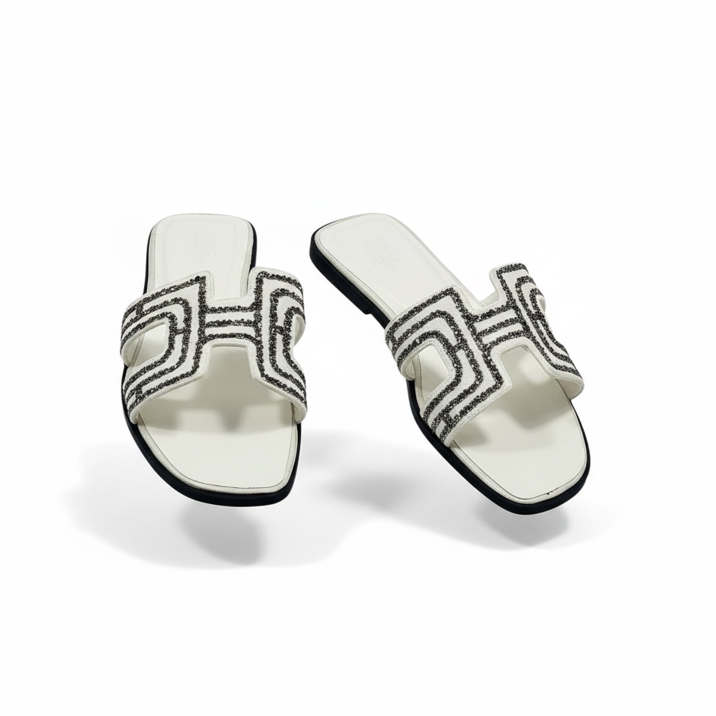 Hermès H-Style Glitter Slippers – Elegant White Designer Flats with Box