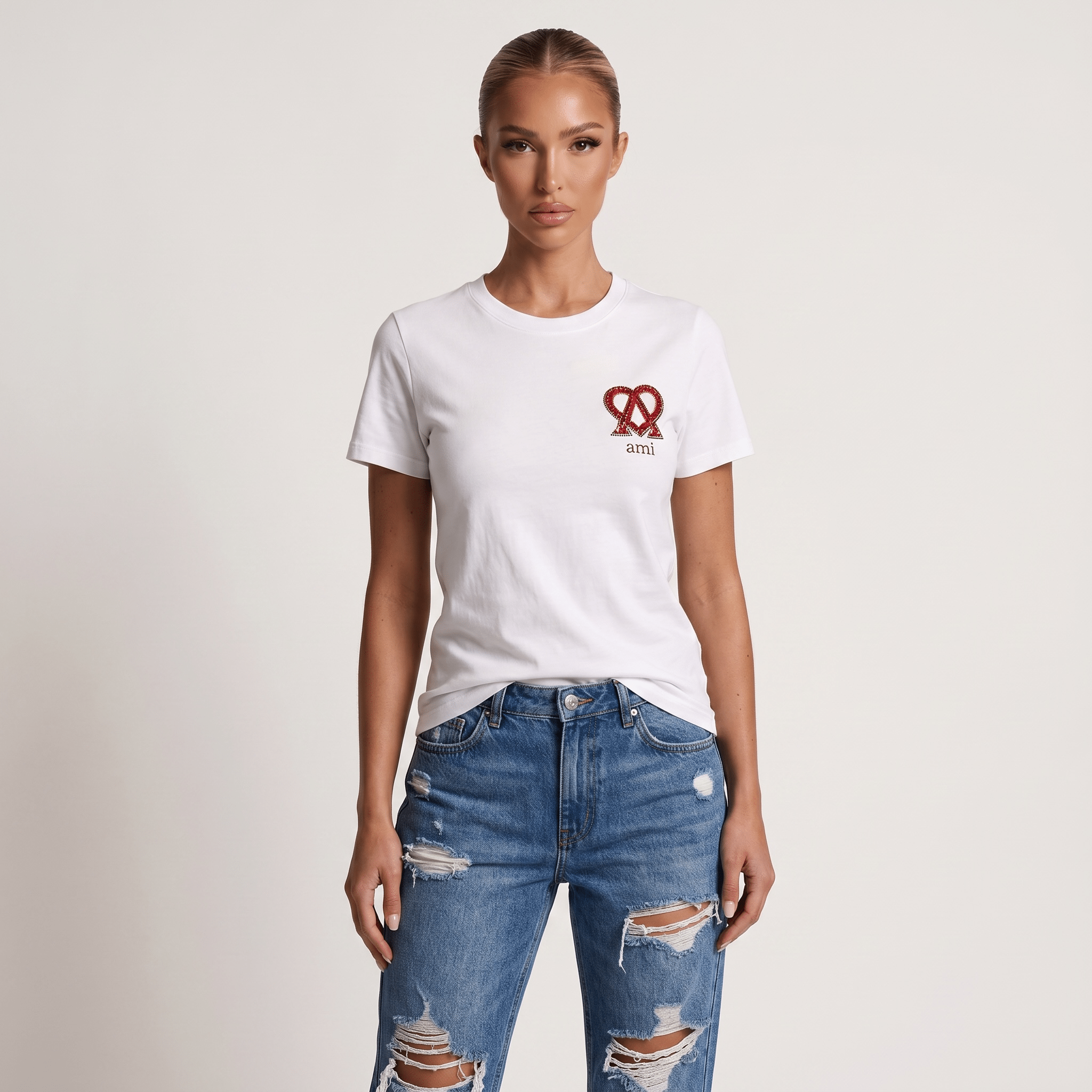 AMI Paris White Red Heart Logo T-Shirt 🤍❤️
