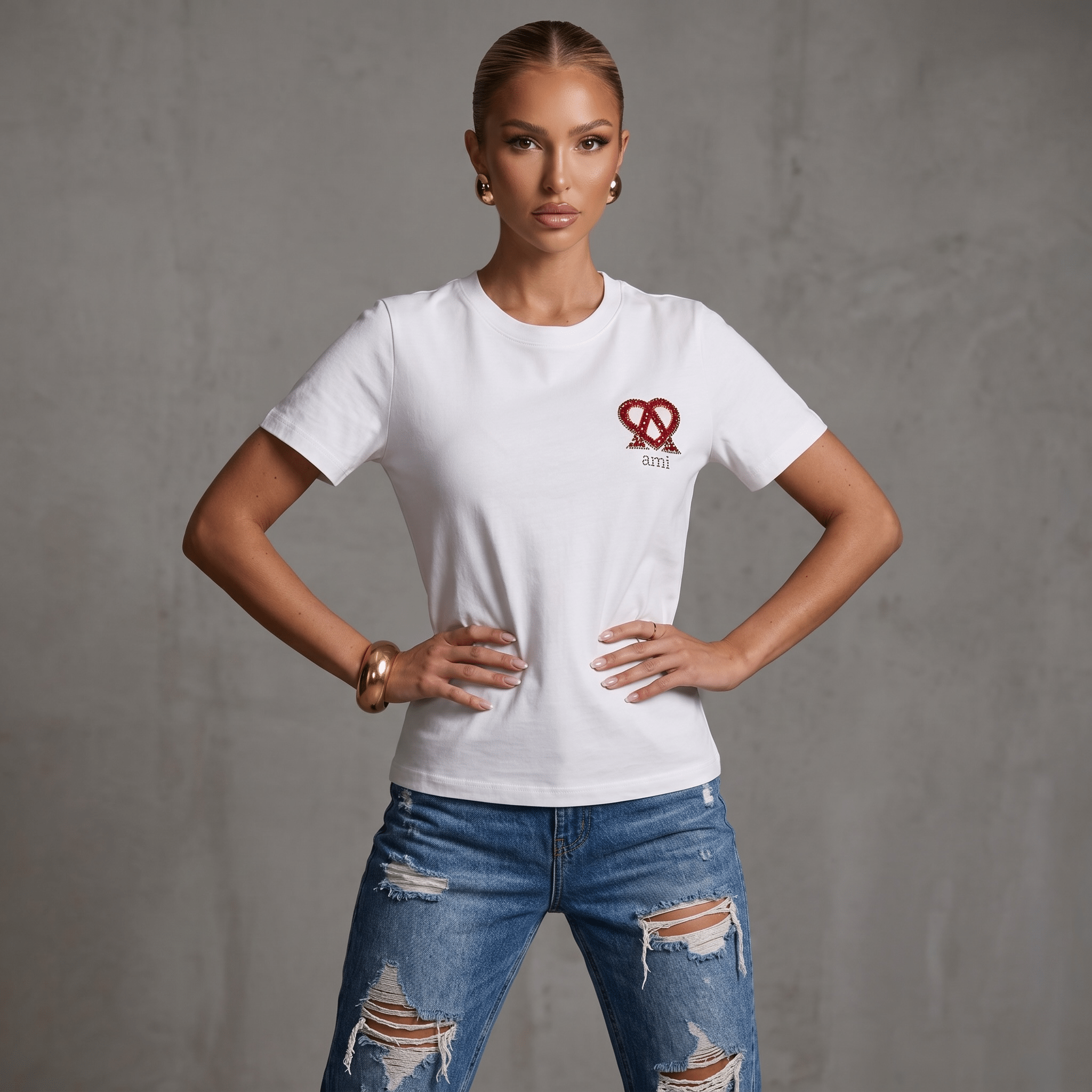 AMI Paris White Red Heart Logo T-Shirt 🤍❤️