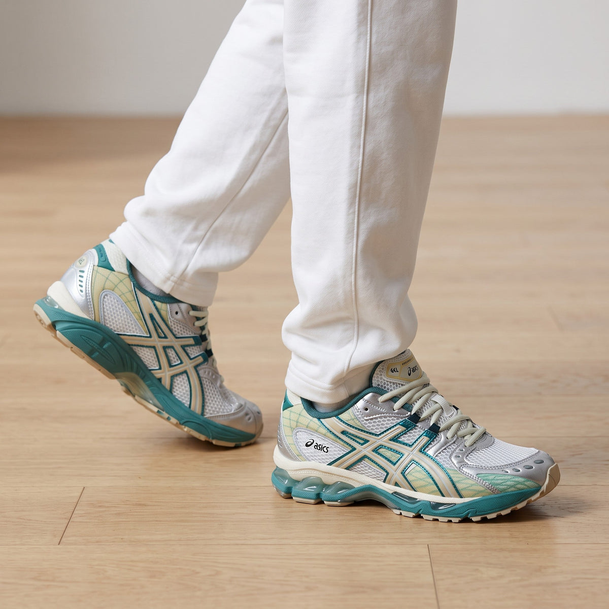 ASICS GEL-NIMBUS 9 β White / Aqua Green πββοΈπ