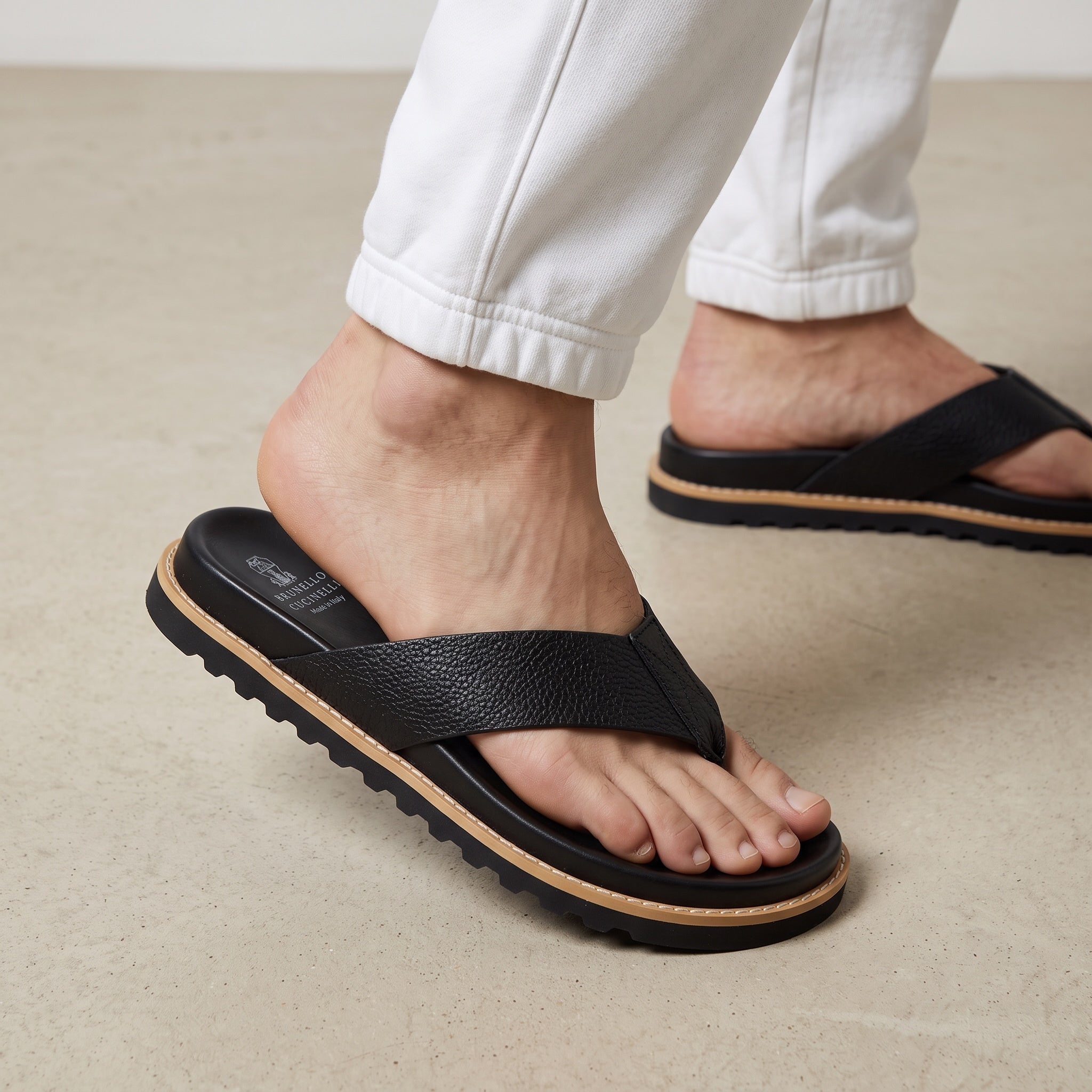 Brunello Cucinelli Sandals β Black Leather Flipflop π€π©΄