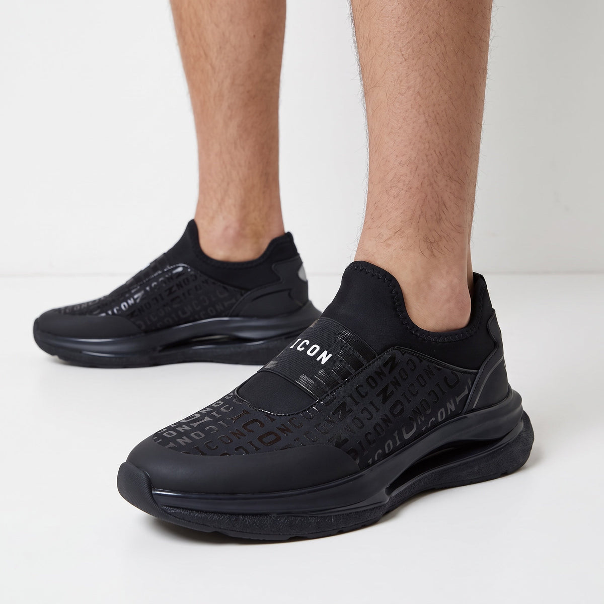 DSQUARED2 Slip-On Trainer — Black