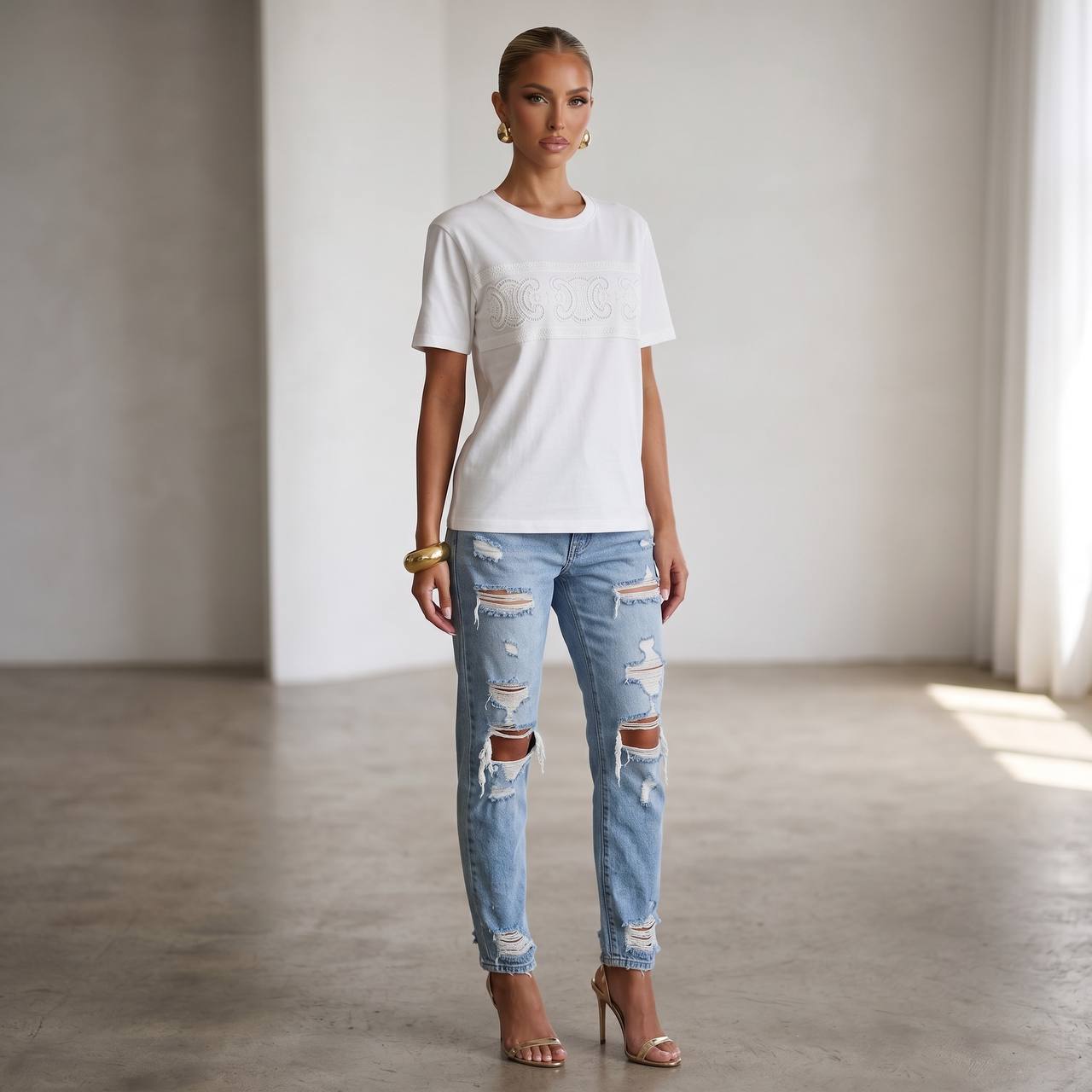 Celine White Triomphe Logo T-Shirt π€β¨
