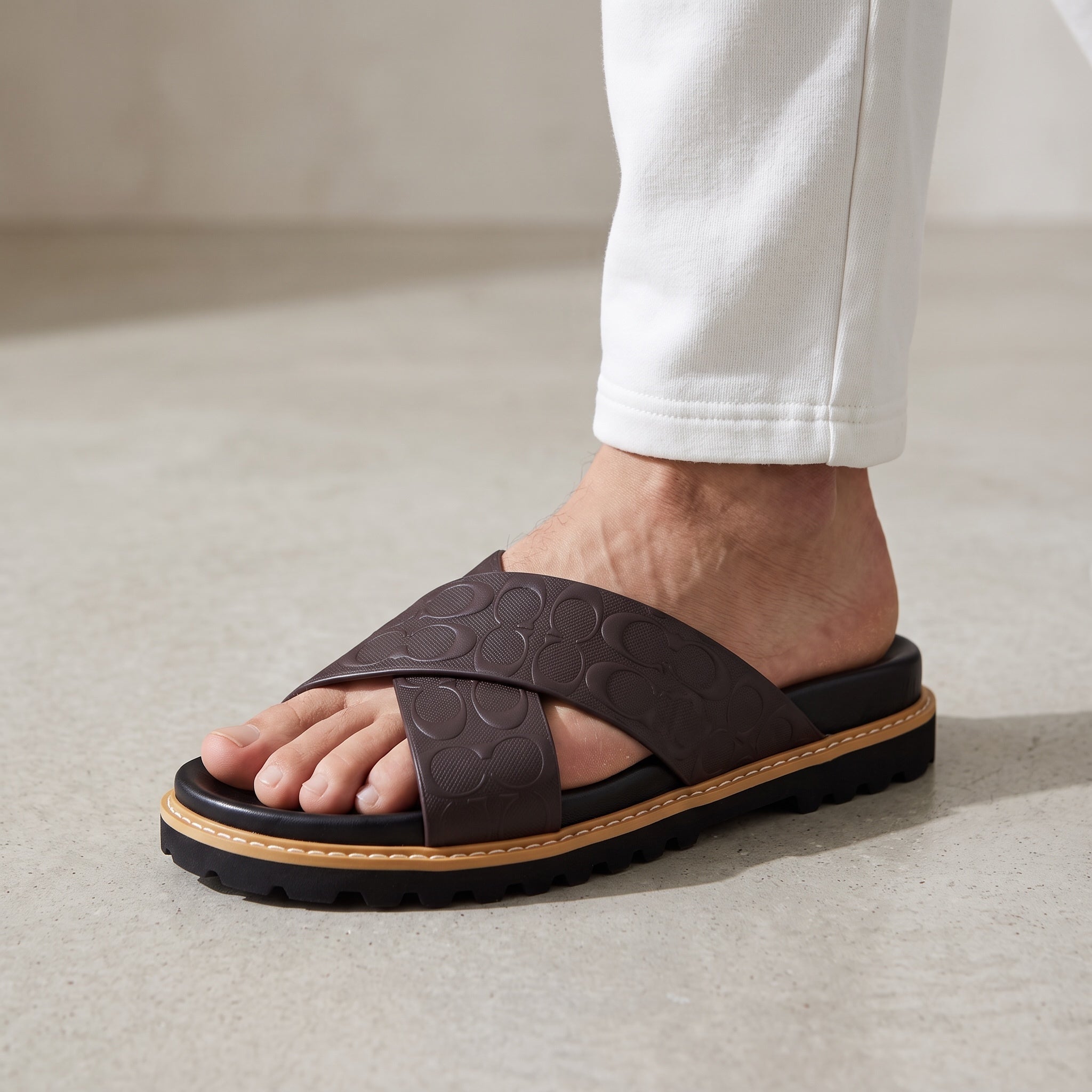 Coach Crossover Sandal โ Chocolate Brown ๐ซ๐ฉด