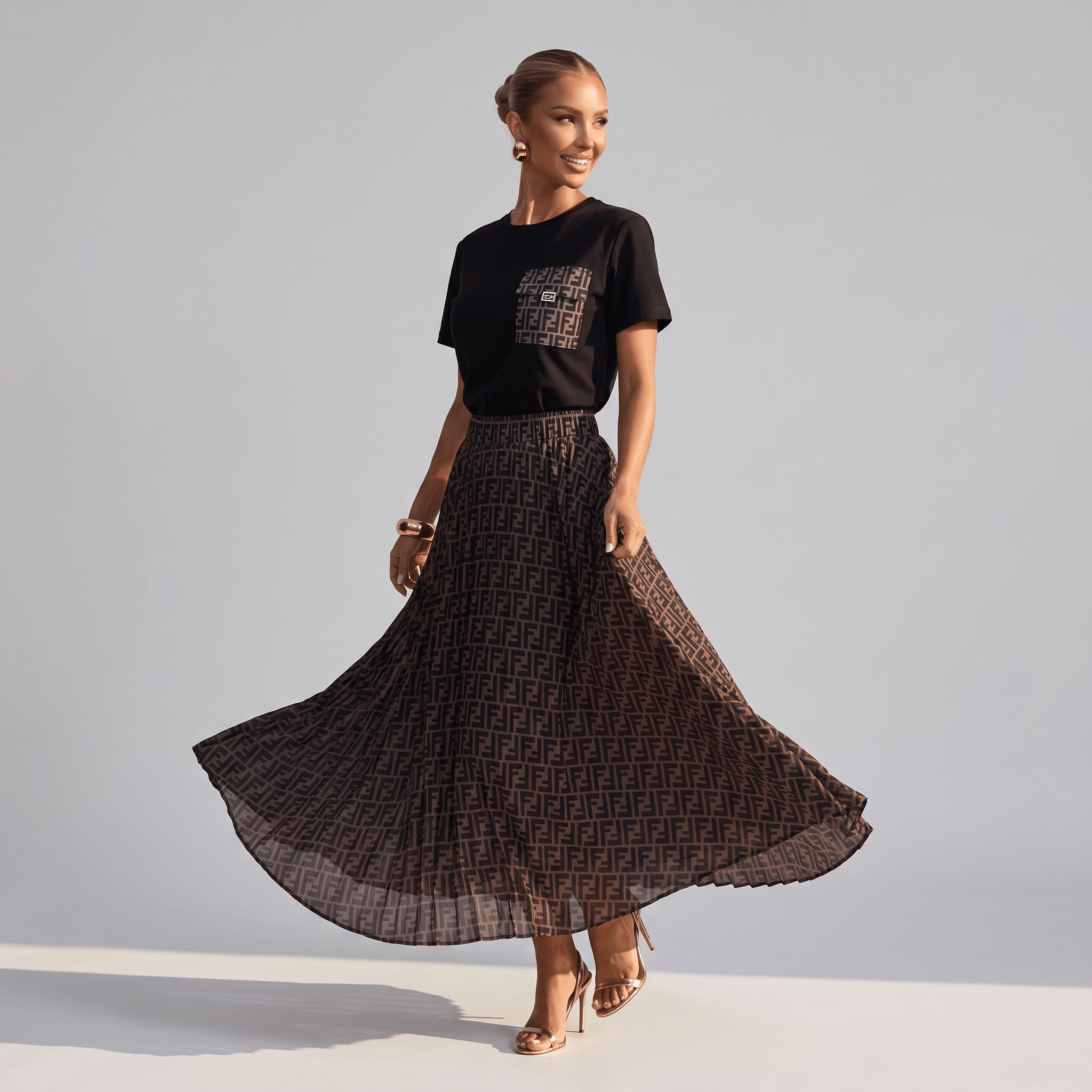 π€π€ Fendi FF Monogram T-Shirt & Maxi Skirt Set |