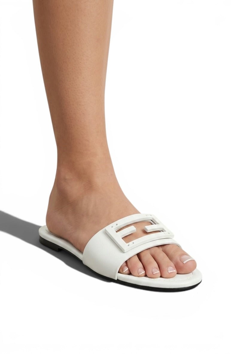 Fendi White Slide Sandals π€β¨ FF Logo Edition