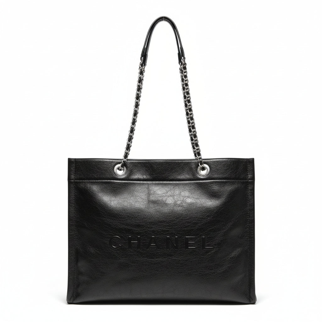 CHANEL Classic Black Leather Tote Bag – Iconic Chain Elegance 🖤👜✨