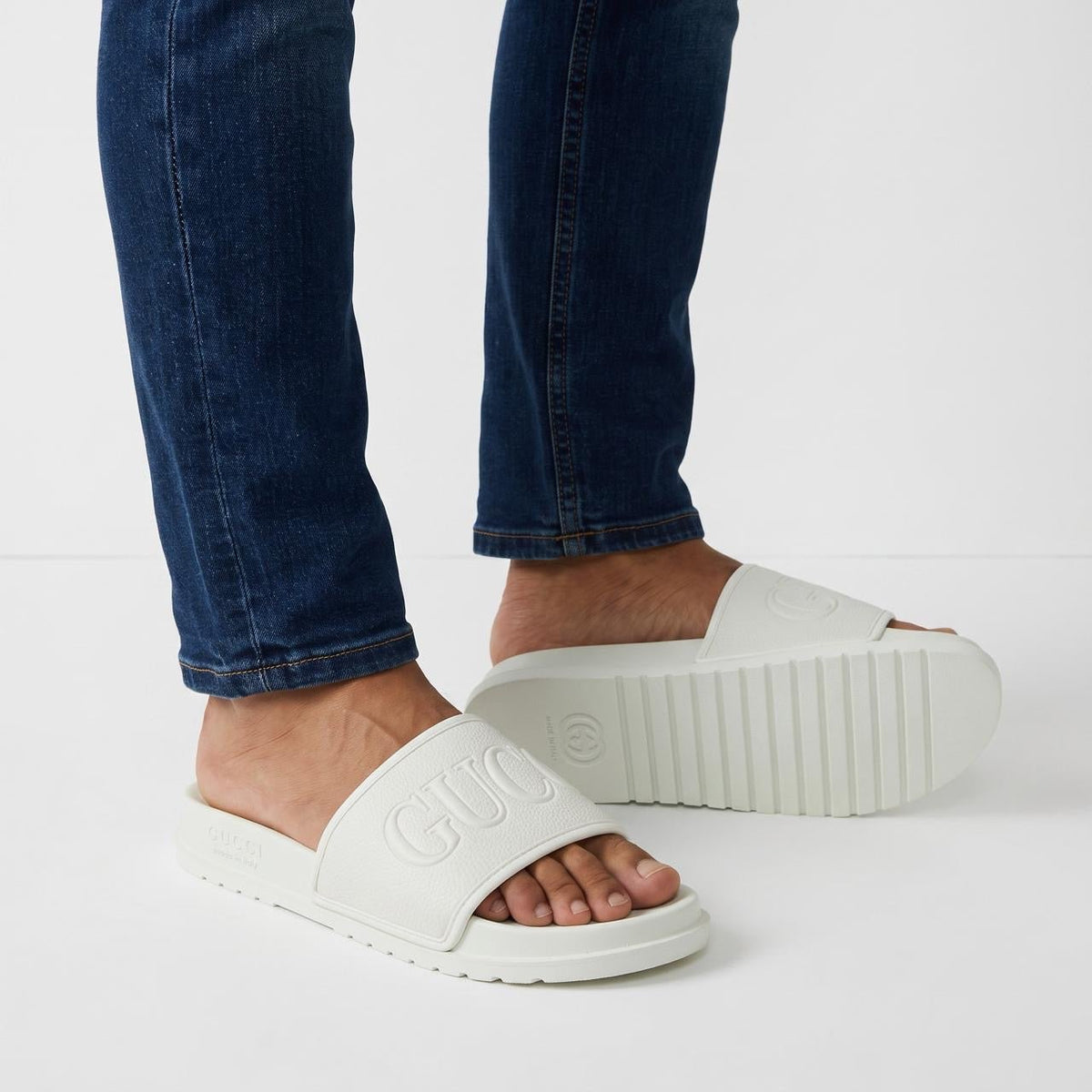 Gucci Logo Pool Slide — White