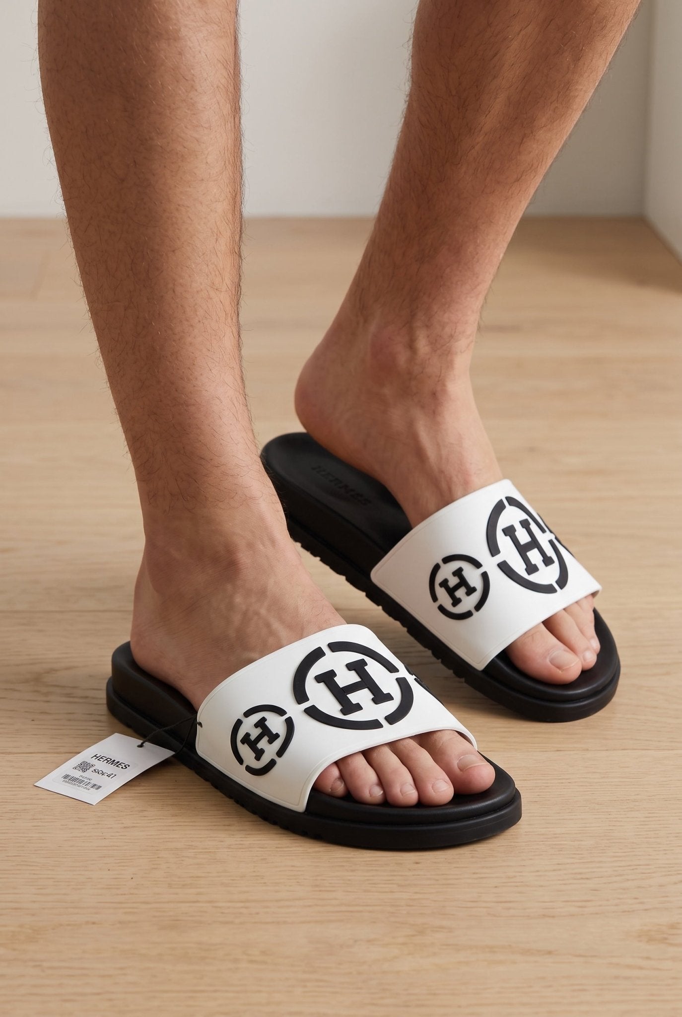 Hermès Logo Slides – White Comfort Men’s 🖤🩴