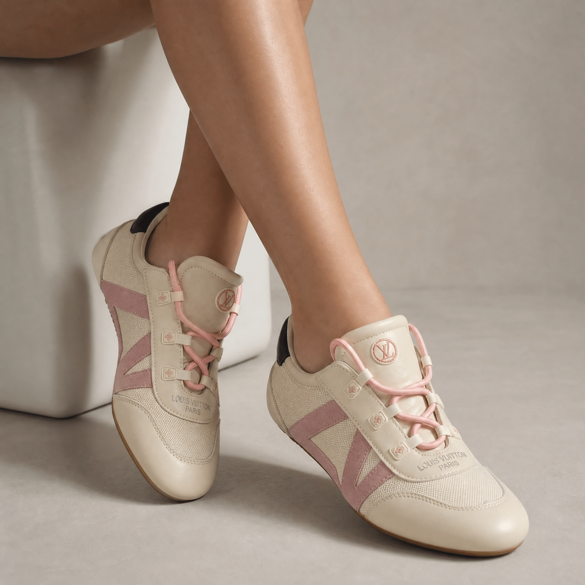 Louis Vuitton Feminine Retro Runner Sneakers πΈβ¨