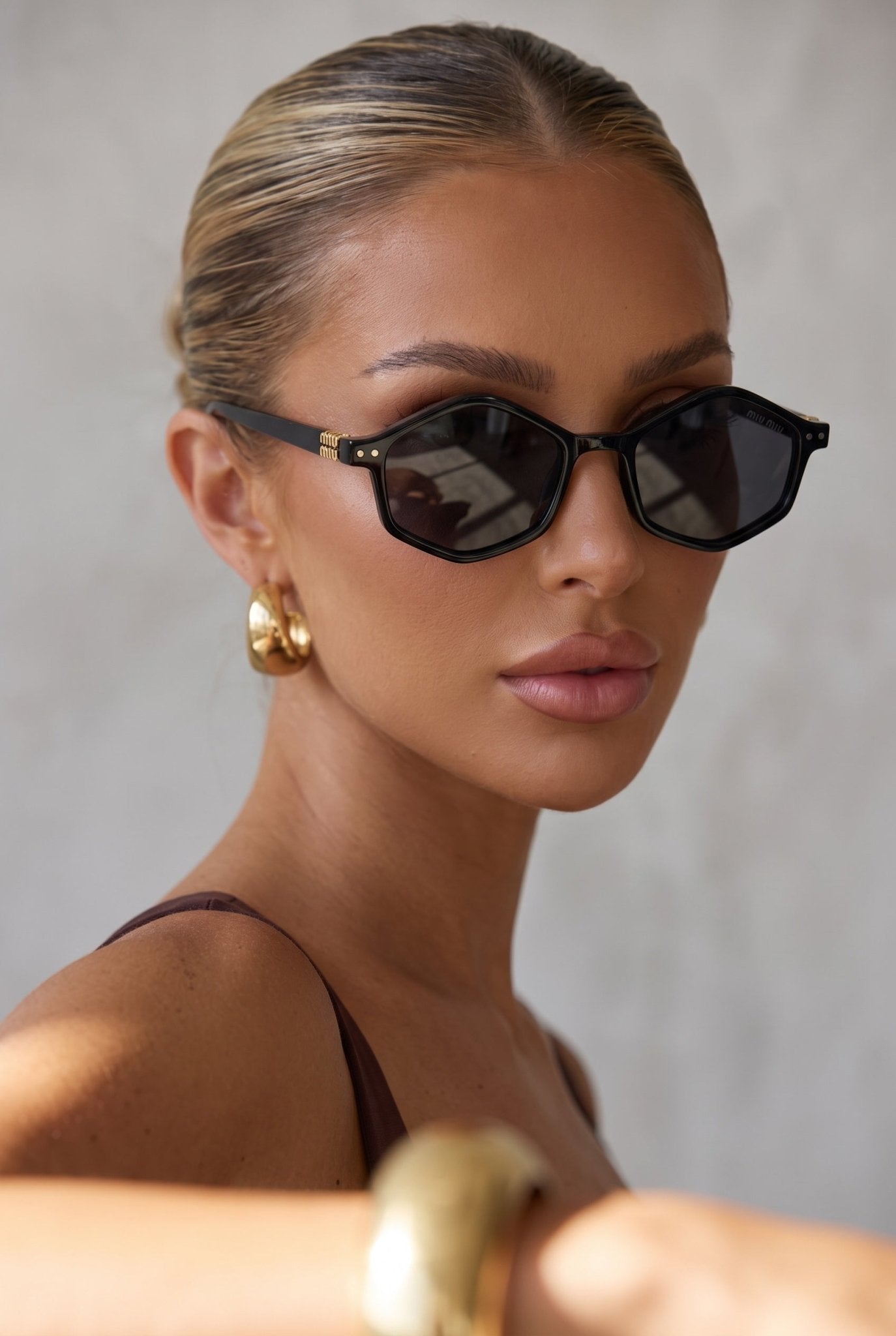 Miu Miu Sunglasses β Black Geometric Frames πΆοΈ
