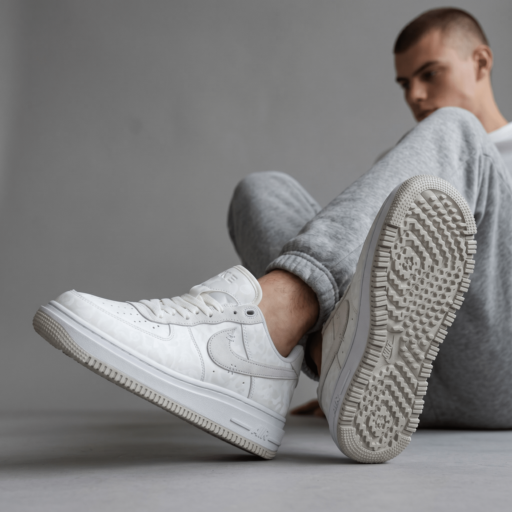 Nike Air Force 1 Triple White Monogram π€πβ¨