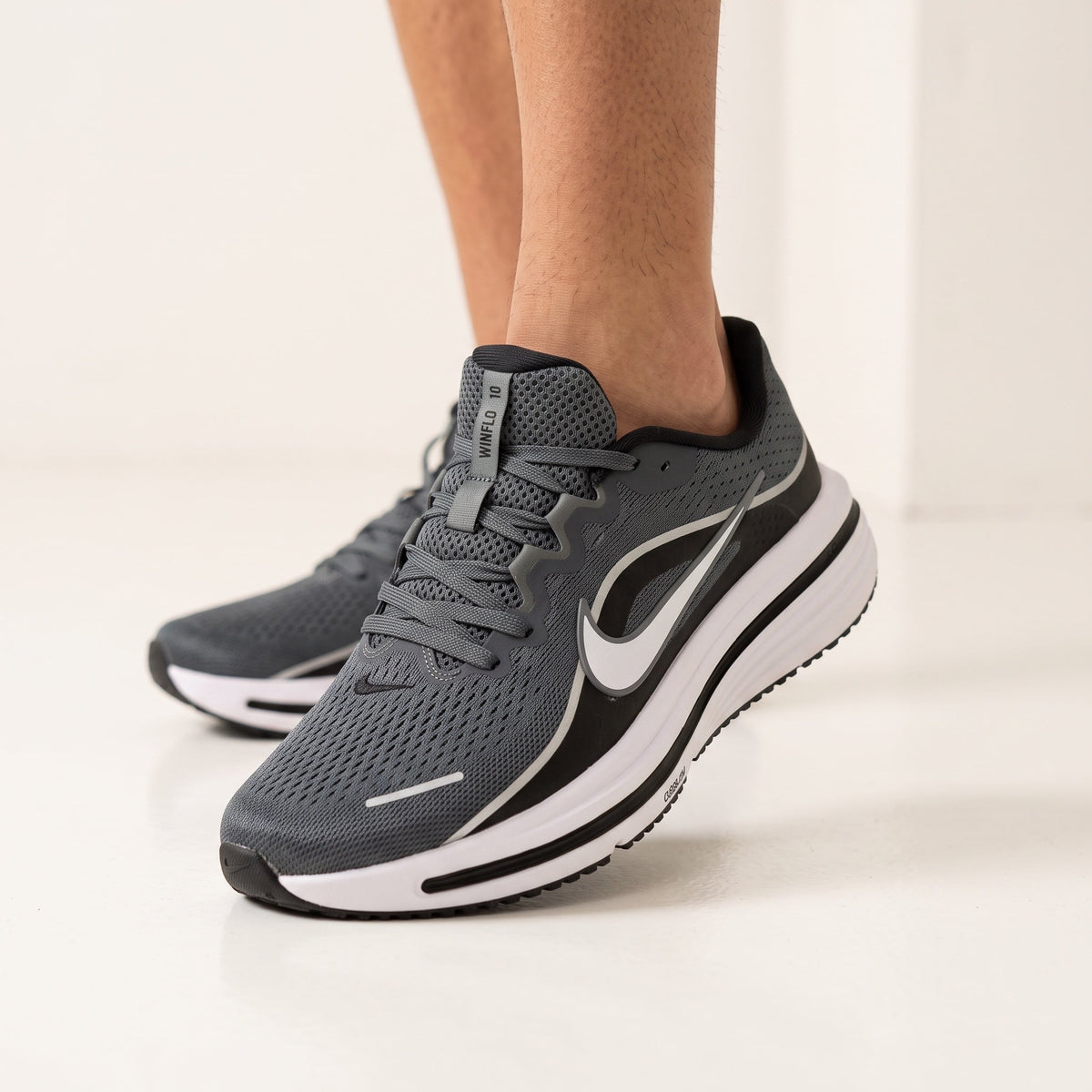 Nike Air Winflo 10 Running Trainer β Dark Grey