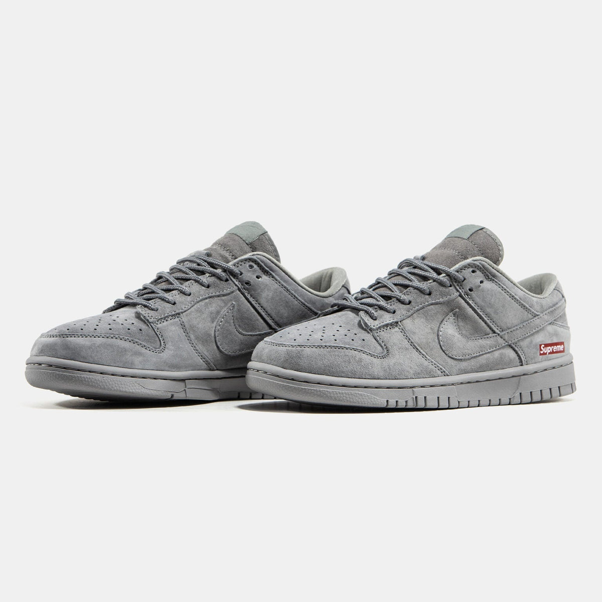 Nike Dunk Low Suede Supreme β Grey