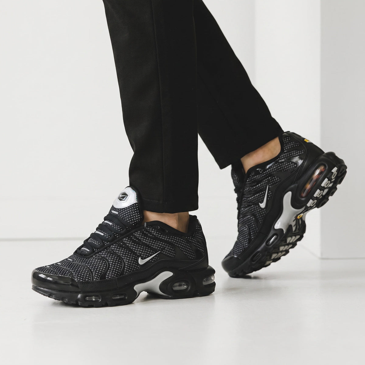 Nike Tuned Air Max Runner β Black