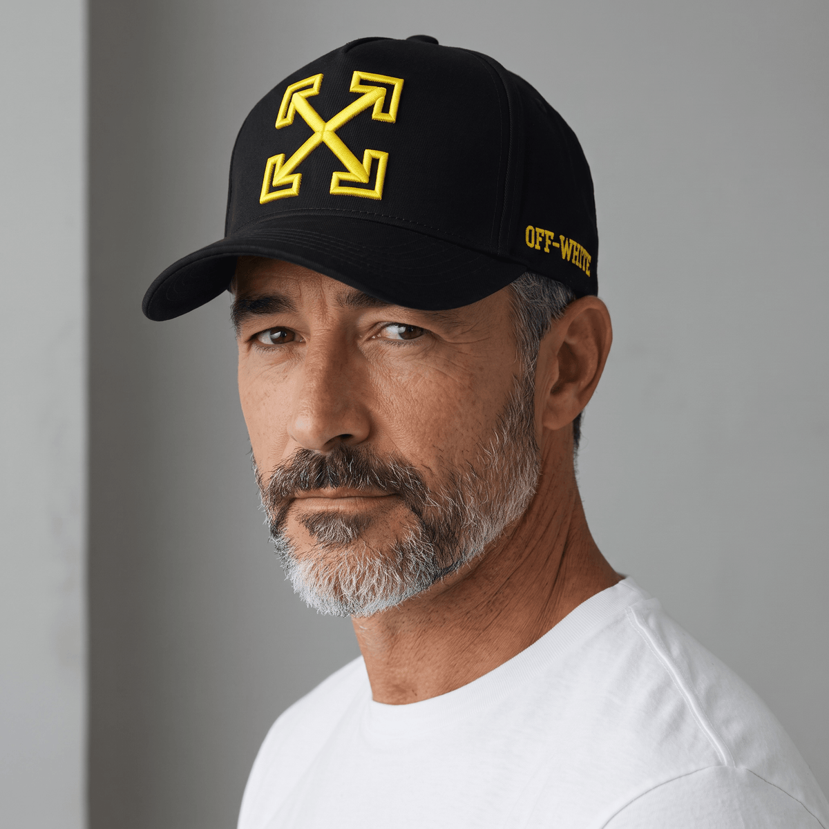 π§’β¨ Off-White Arrow Logo Baseball Cap β Black & Yellow π€π
