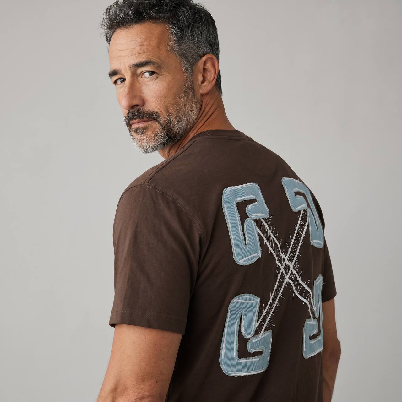 Off-White Arrow Logo Premium T-Shirt β Chocolate Brown π€β¨