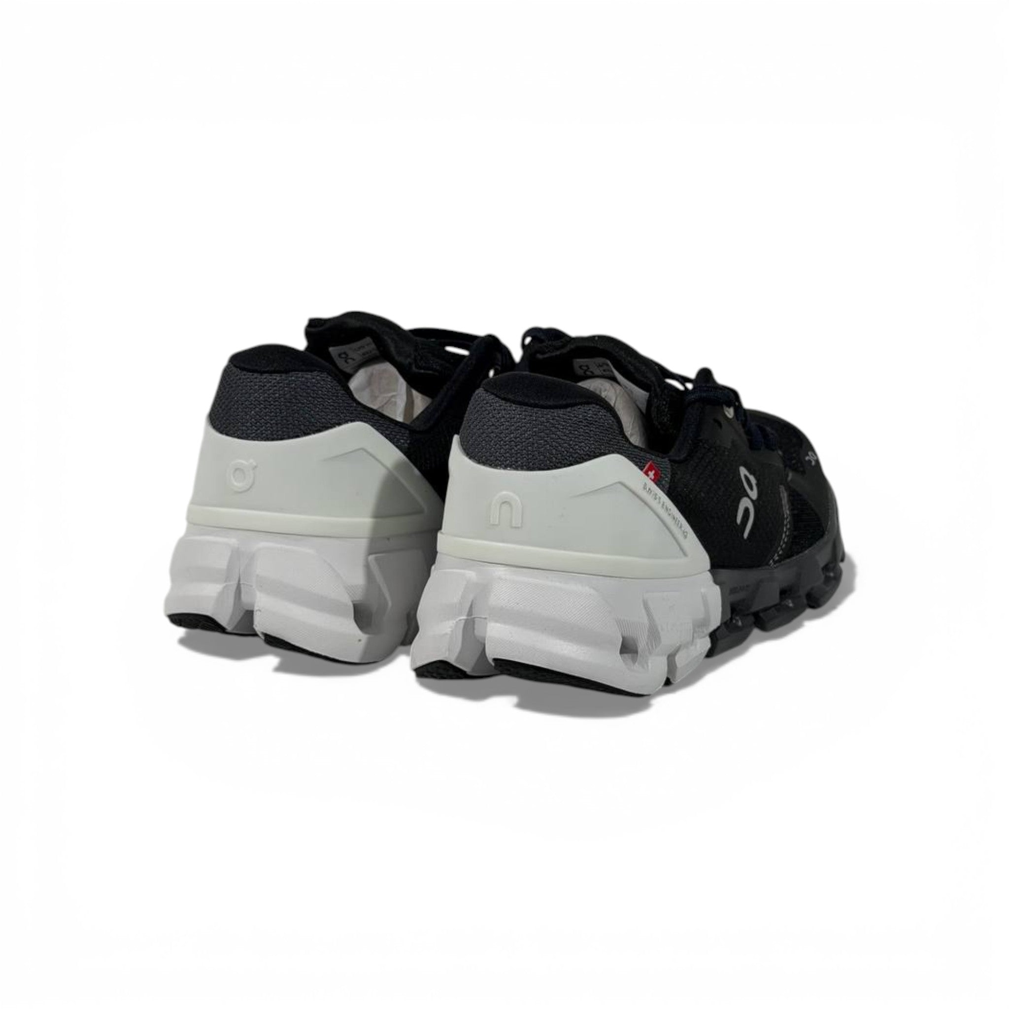 On Cloud Performance Sneakers – Lightweight Comfort & Stability 👟⚡