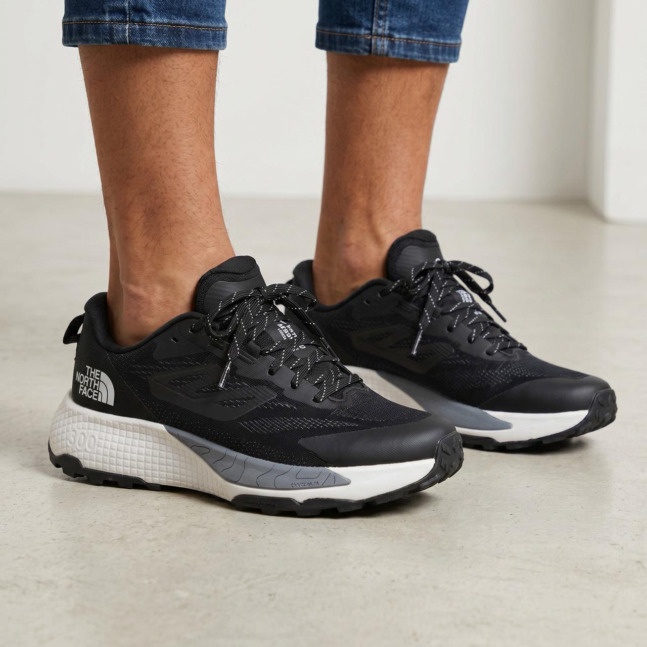 👟 The North Face VECTIV™ Trail Running Shoes – Black & White
