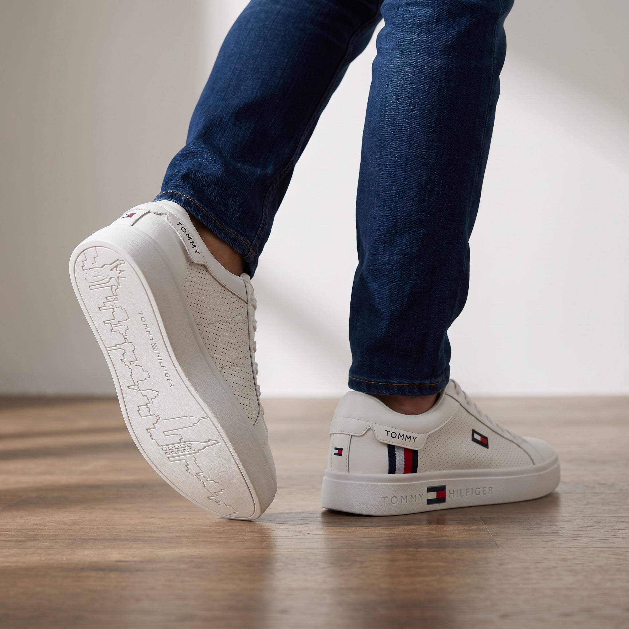 Tommy Hilfiger Court Sneaker β White π