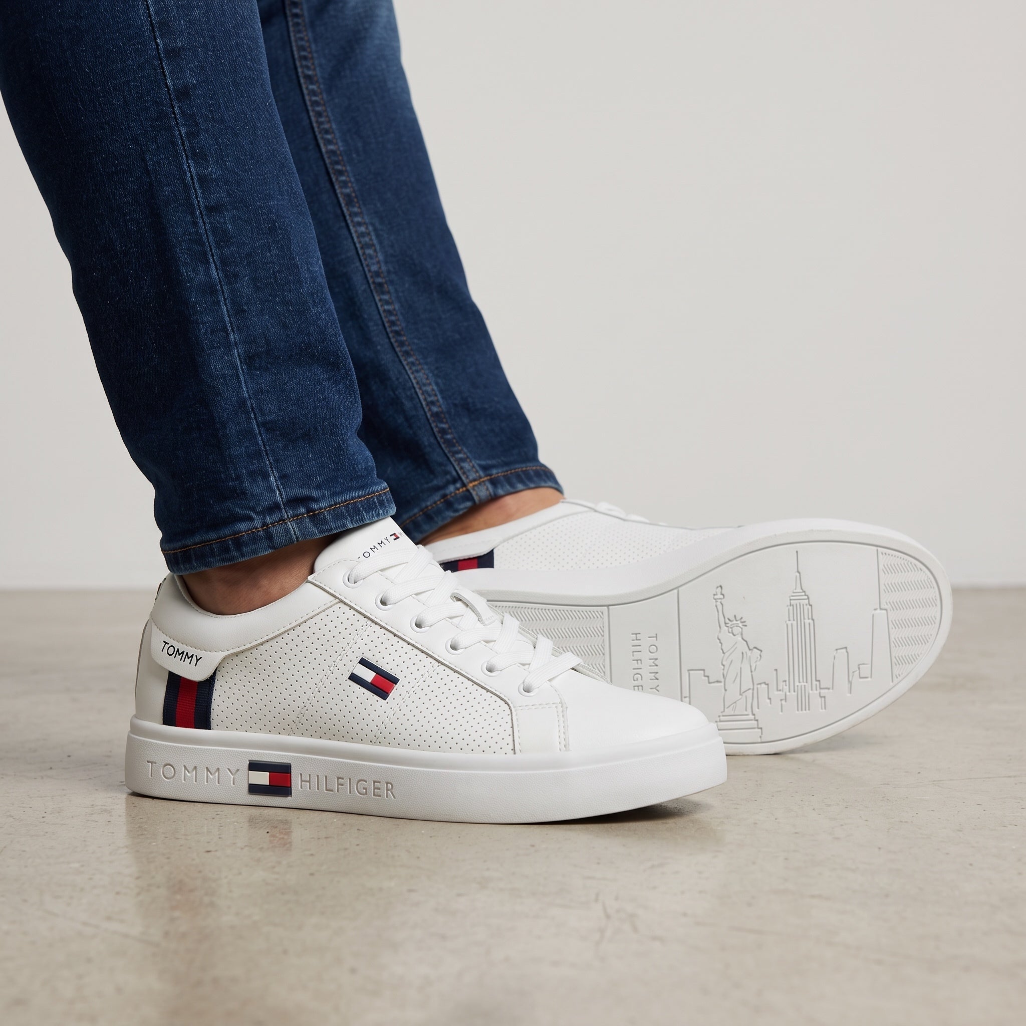 Tommy Hilfiger Court Sneaker β White π