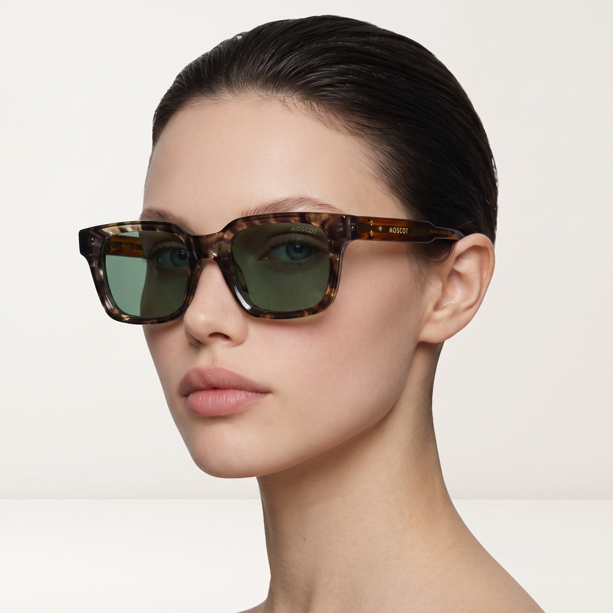 Moscot Classic Sunglasses – Tortoise Green 🕶️