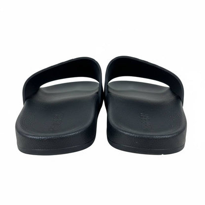 Burberry Check Slides – Black Edition 🖤✨