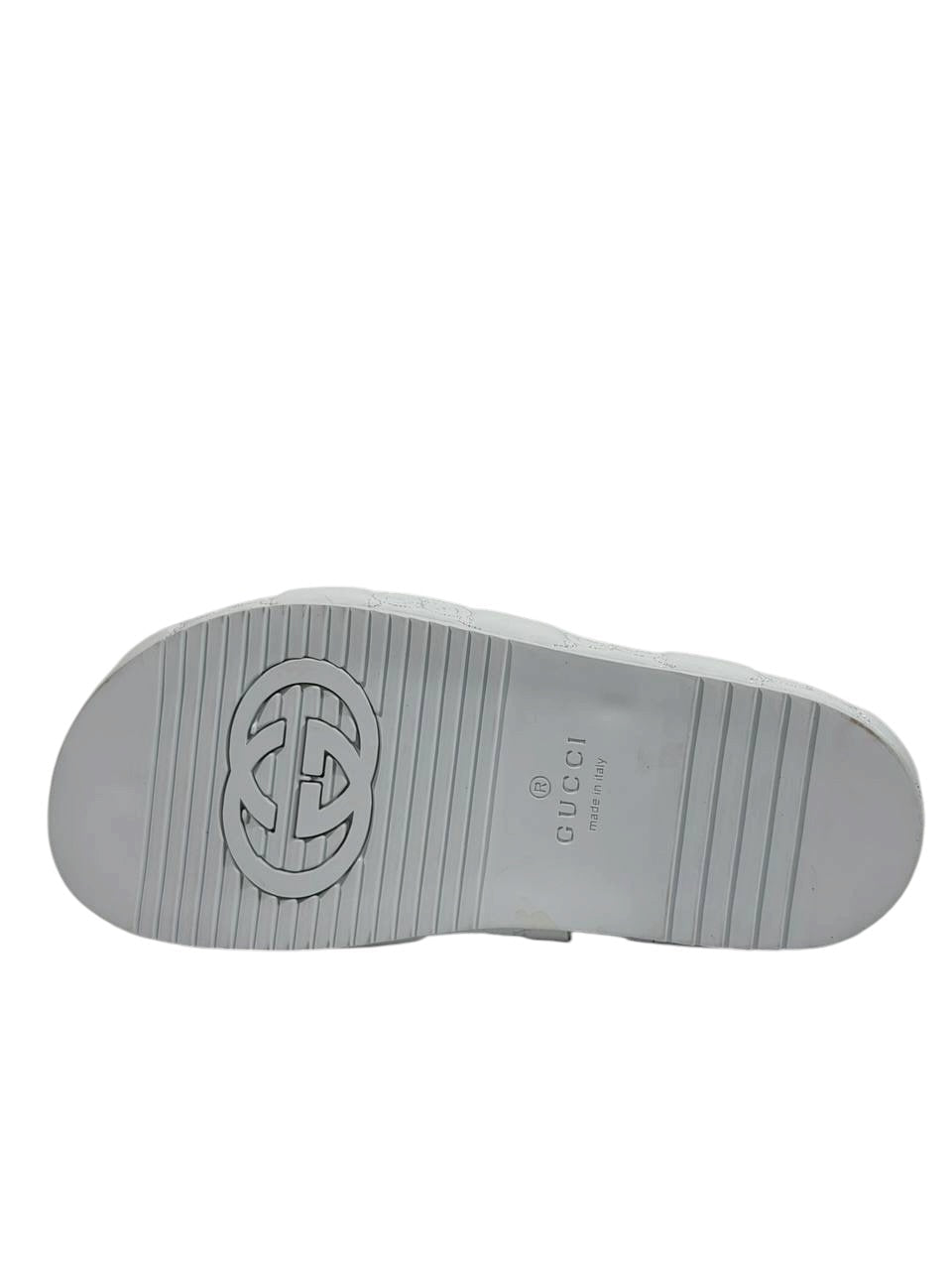 GUCCI GG Embossed Slide Sandals – White Edition 🤍✨