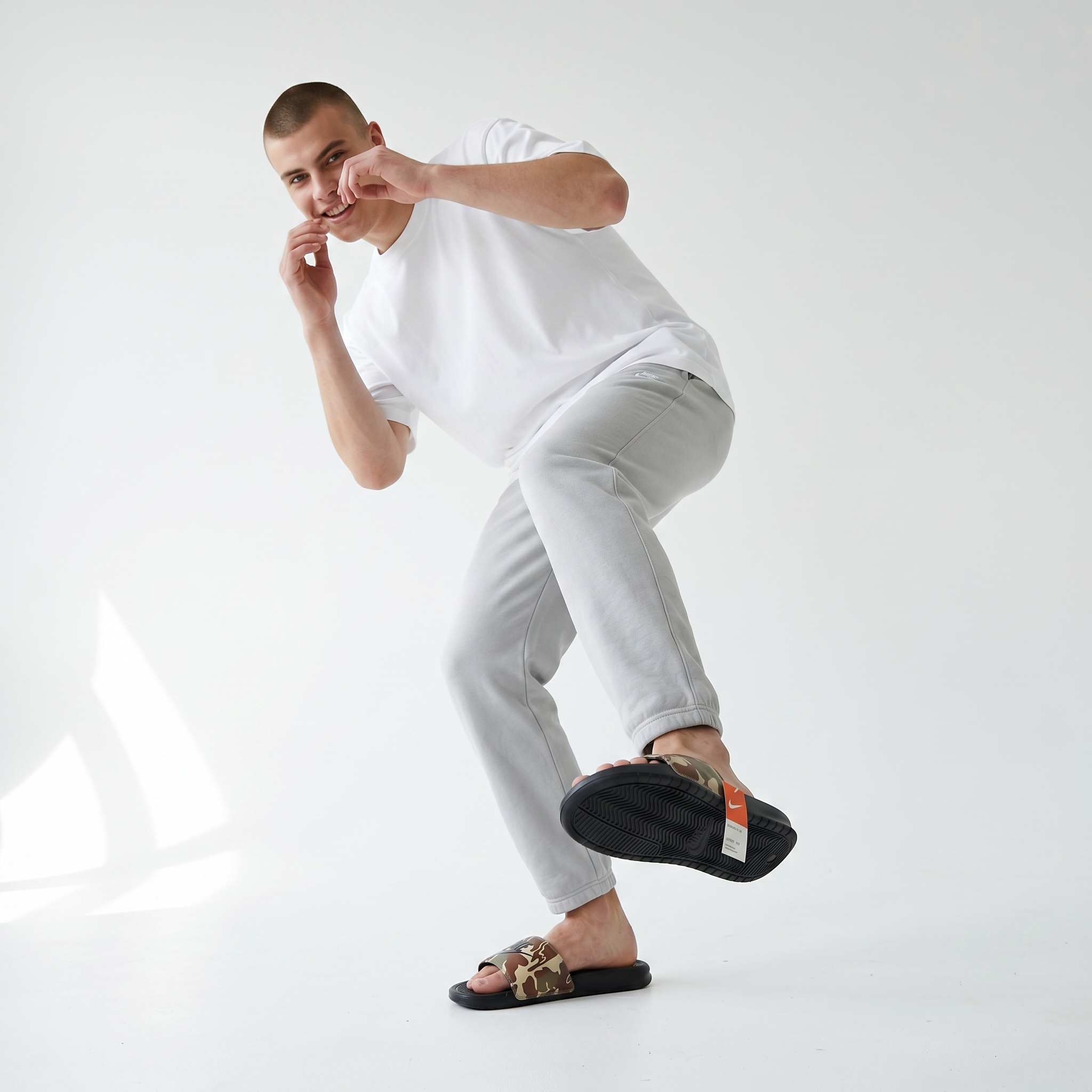 NIKE Camo Slide Sandals – Military Edition 🟤⚡