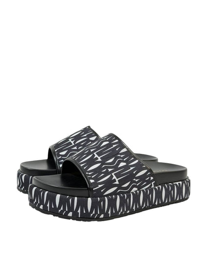 DIOR Slides – Black Monogram Edition 🖤✨