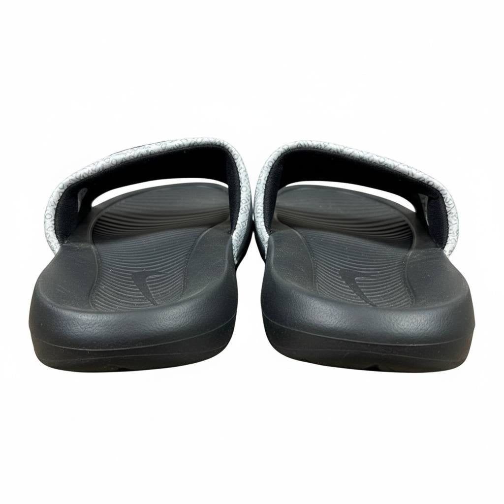Nike Black & White Logo Slides ⚫🤍 | Clean Sport Everyday Essential 👟🔥