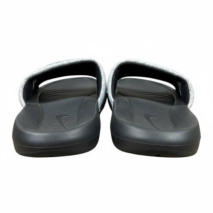 Nike Black & White Logo Slides ⚫🤍 | Clean Sport Everyday Essential 👟🔥