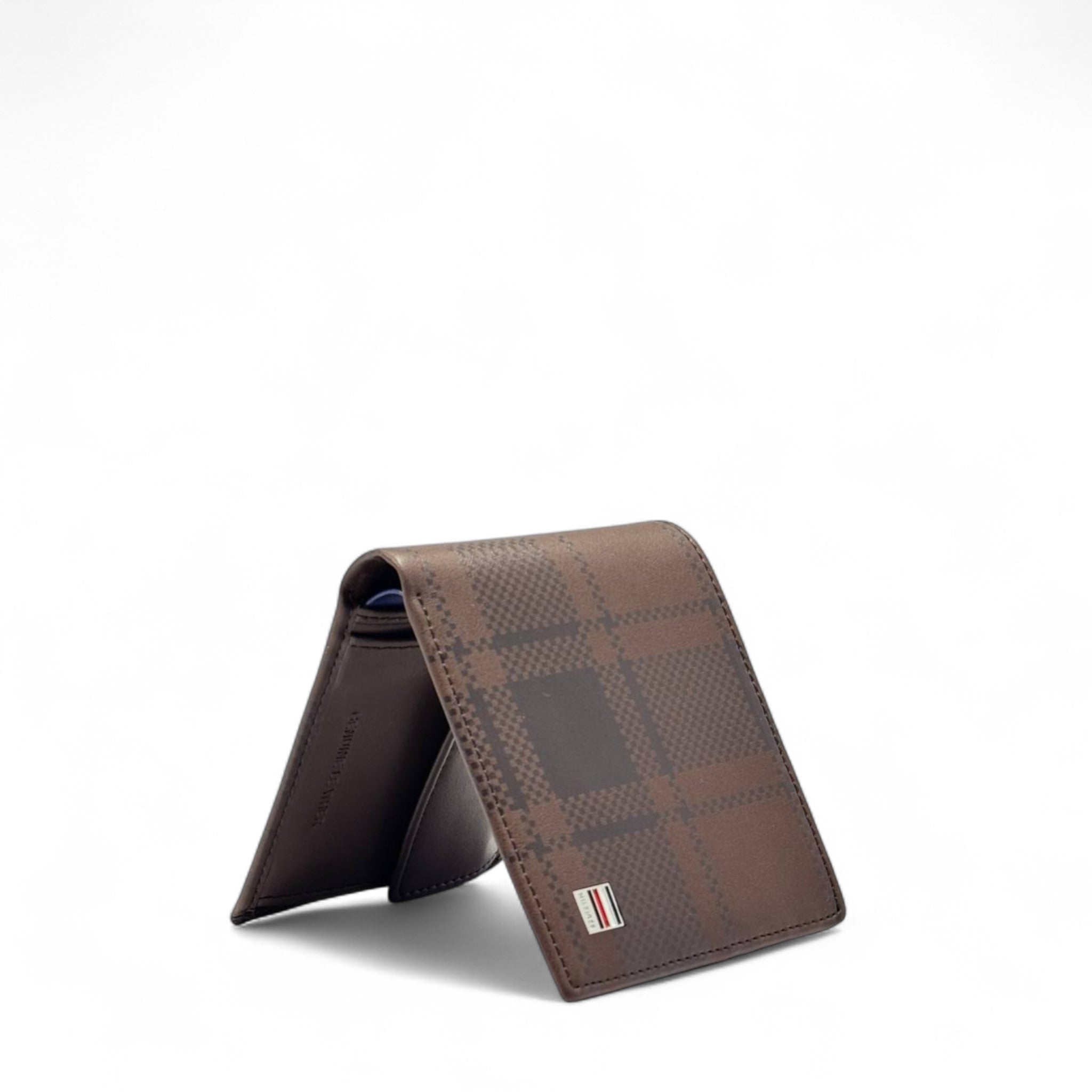Tommy Hilfiger Brown Plaid Leather Wallet – Heritage Edition 🟤🧵