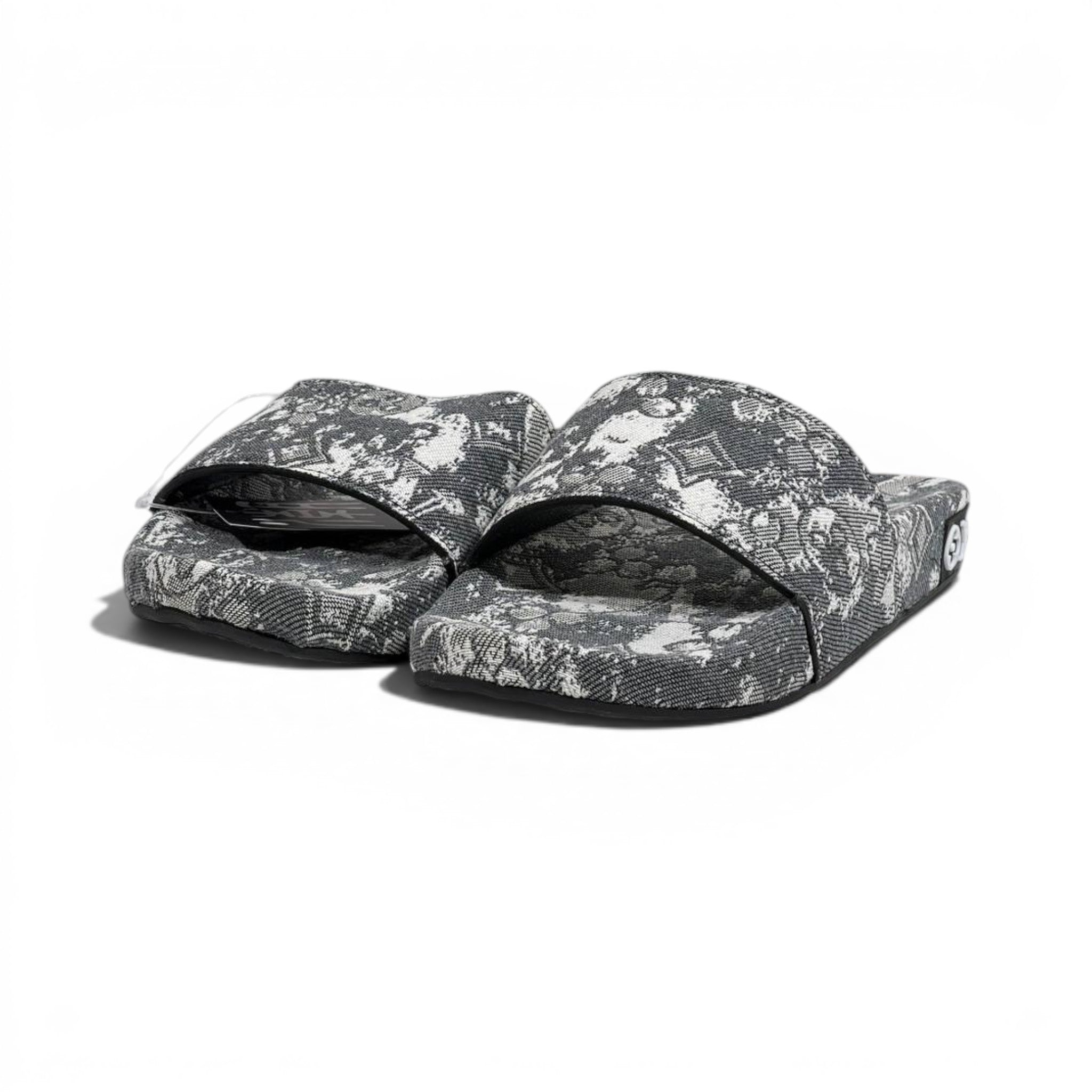 Louis Vuitton Grey Monogram Slide Sandals – Luxury Designer Casual Slippers ✨🩶