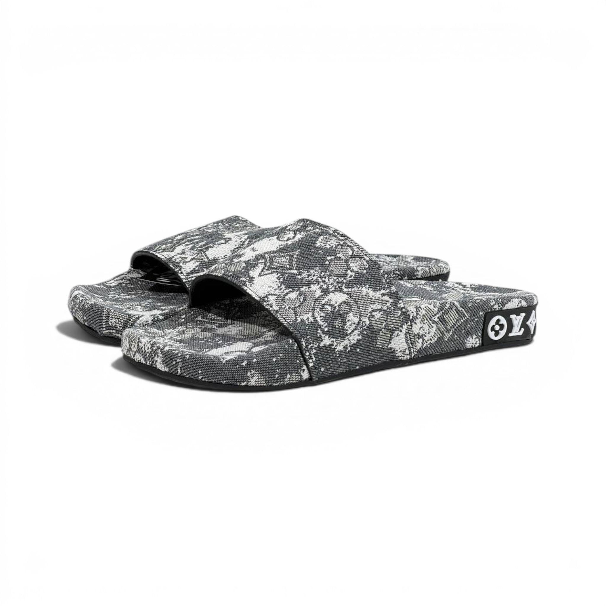 Louis Vuitton Grey Monogram Slide Sandals – Luxury Designer Casual Slippers ✨🩶