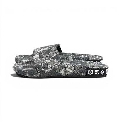 Louis Vuitton Grey Monogram Slide Sandals – Luxury Designer Casual Slippers ✨🩶