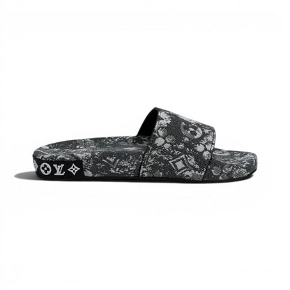 Louis Vuitton Grey Monogram Slide Sandals – Luxury Designer Casual Slippers ✨🩶